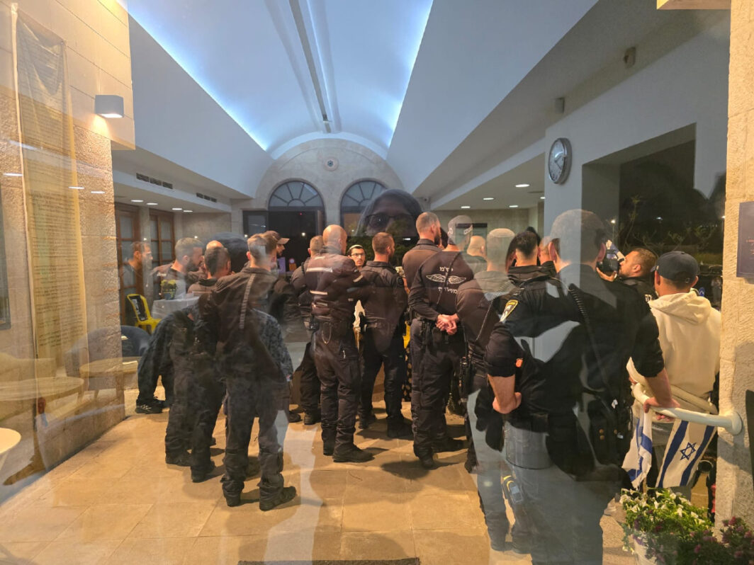Attack on Reform Synagogue