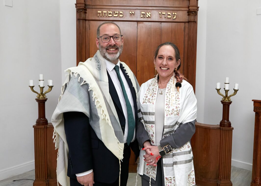 Rabbi Josh Levy and Rabbi Charley Baginsky say a prayer for the formation of a new movement